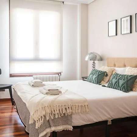 Moderno Piso Con Parking 3 Floranes