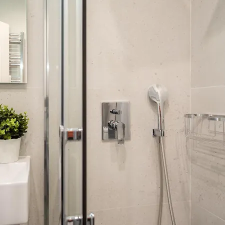 Moderno Piso Con Parking 3 Floranes Lägenhet *