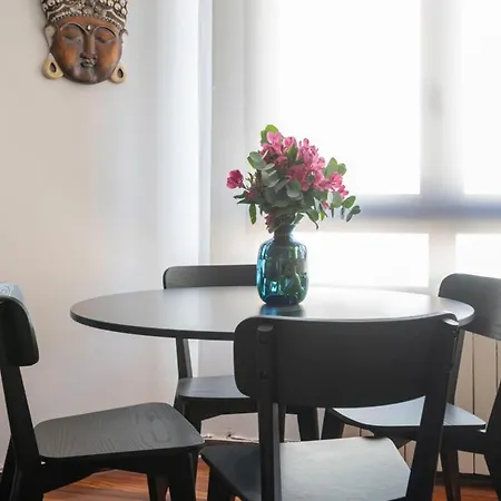 Lägenhet Moderno Piso Con Parking 3 Floranes