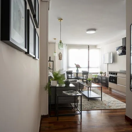 Moderno Piso Con Parking 3 Floranes